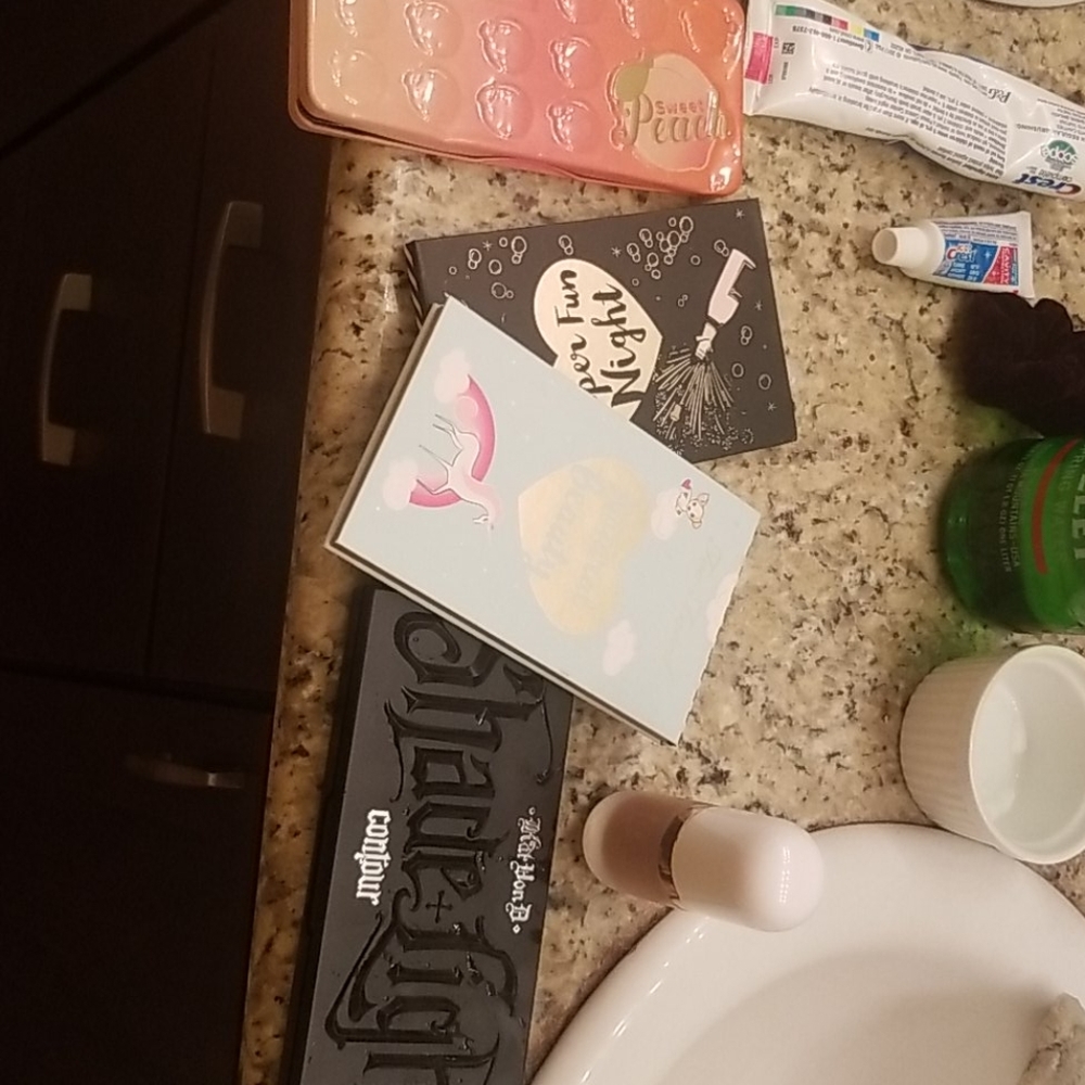 High End Make Up Bundle